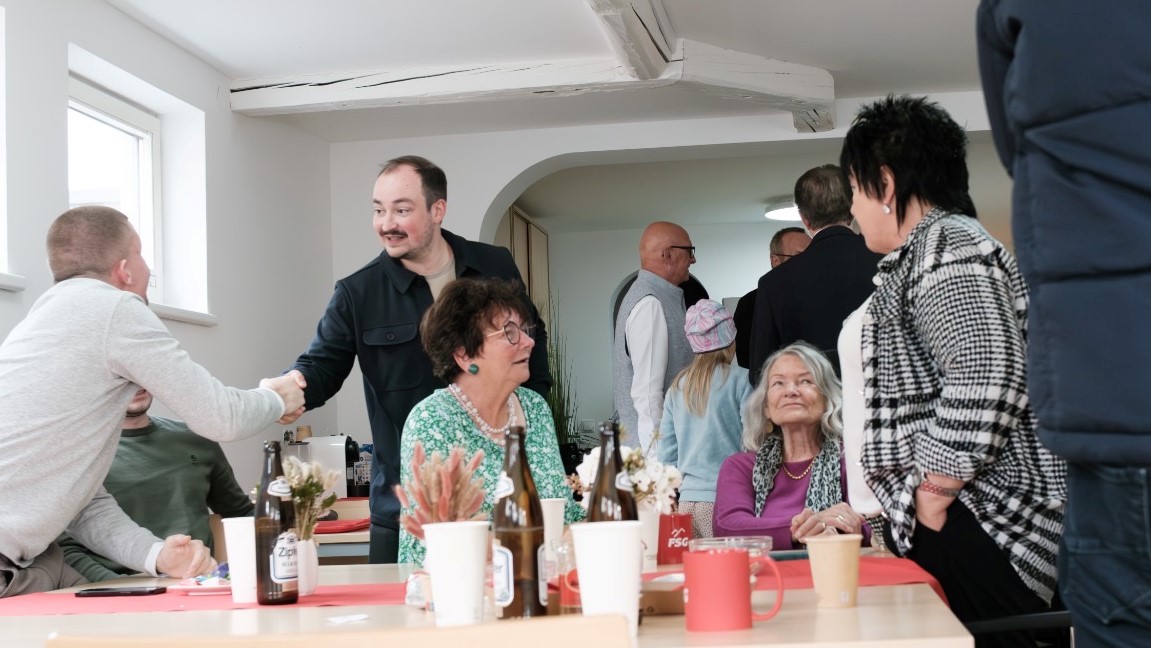 NL Hoefler Eroeffnung2